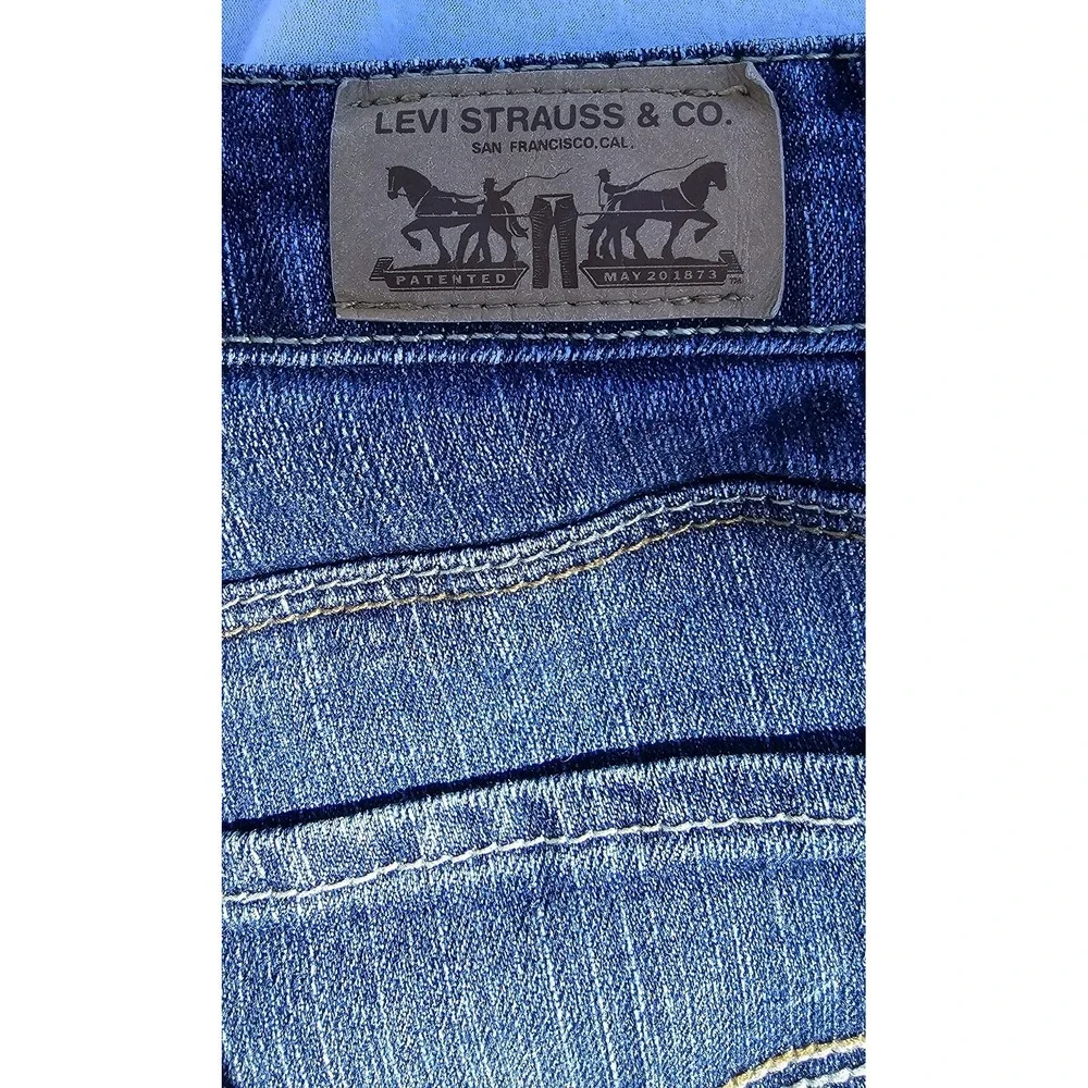 Levi's Shorty Shorts Raw Distressed Hem Medium Wash Denim Shorts Size 14 - Picture 5 of 14